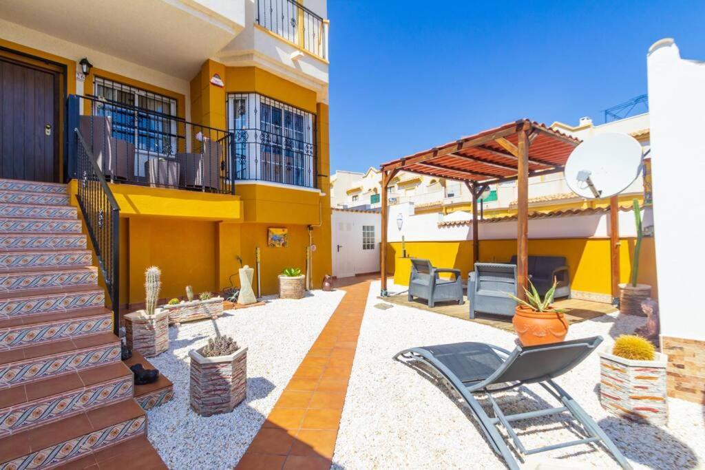La Casa De Mi Suenos Villa ตอร์เรเวียคา ภายนอก รูปภาพ